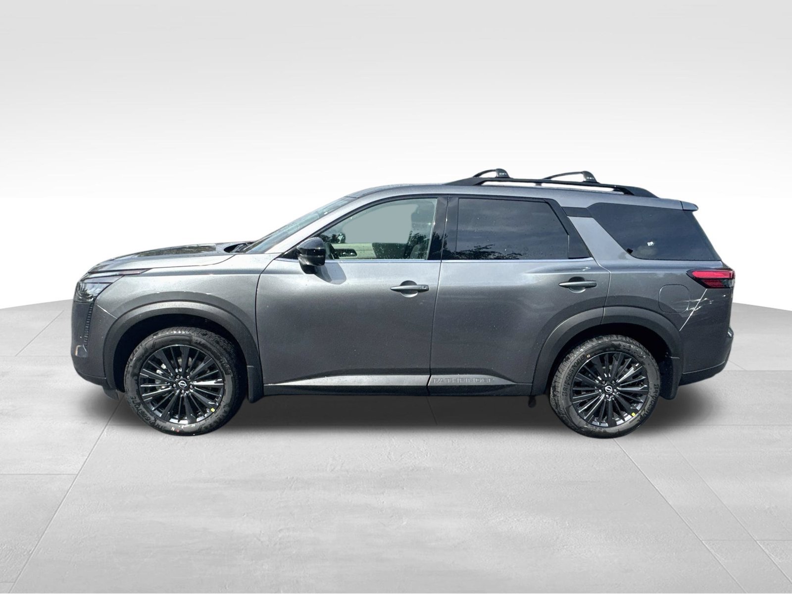 New 2026 Nissan Pathfinder SL FWD image 4