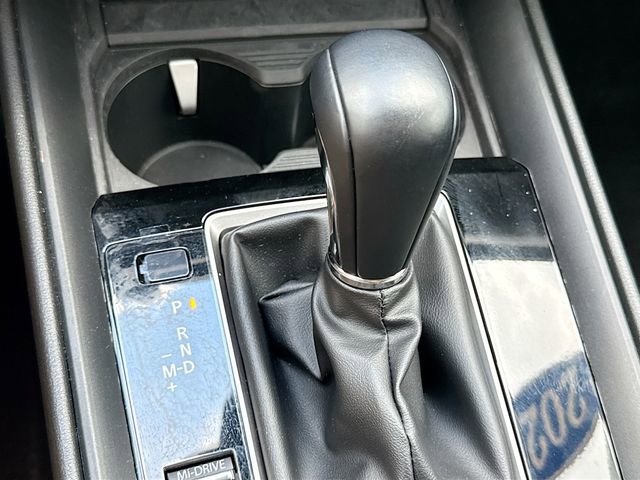 Certified 2025 MAZDA CX-50 AWD 2.5 Turbo w/ Weather Package image 19