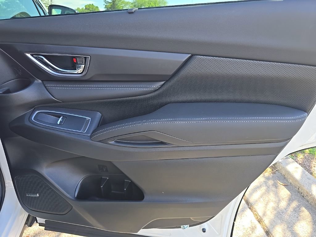 Certified 2025 Subaru Ascent Limited w/ Popular Package #2 image 39