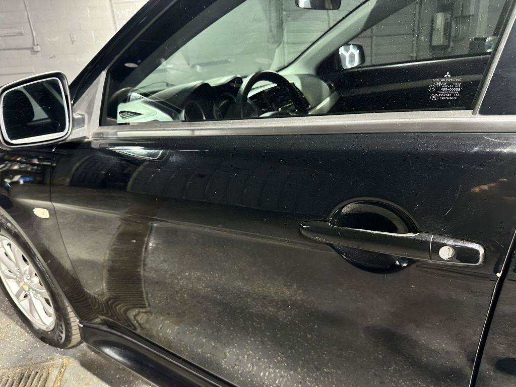 Used 2014 Mitsubishi Lancer ES FWD image 10