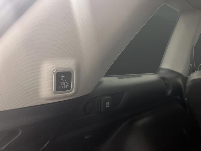 Certified 2022 Jeep Grand Cherokee Limited image 16