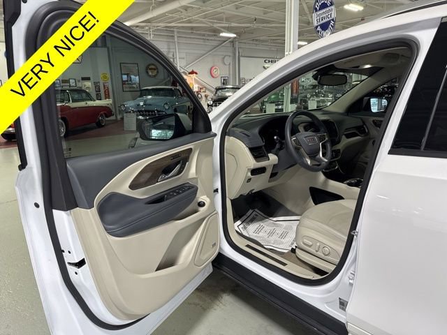 Used 2024 GMC Terrain Denali w/ Denali Premium Package image 11