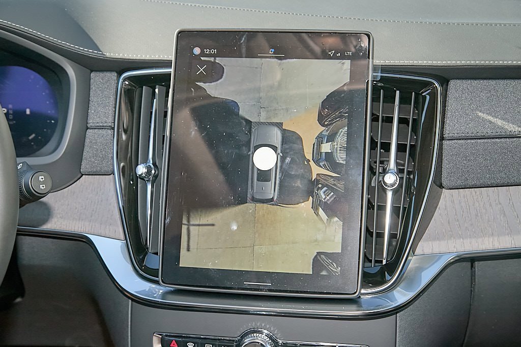 New 2026 Volvo XC90 B6 Ultra w/ Protection Package image 28