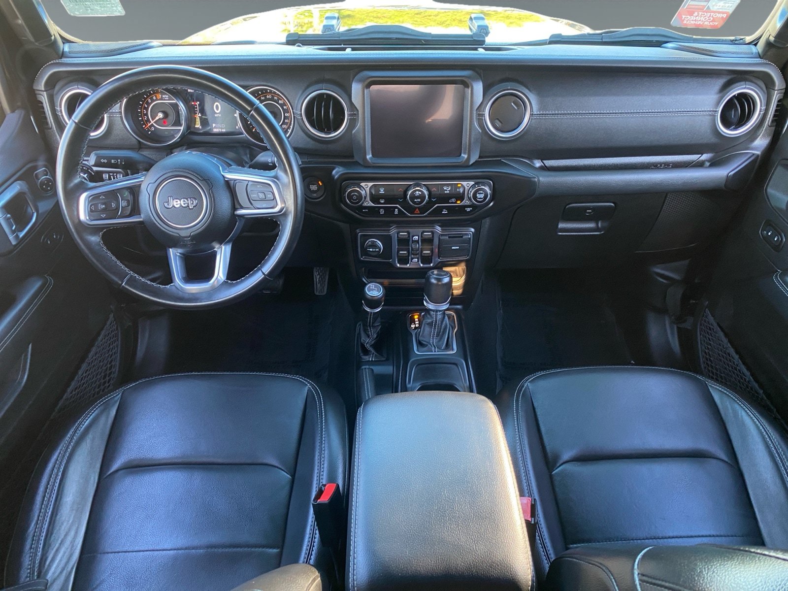 Used 2022 Jeep Wrangler Unlimited Sahara AWD/4WD image 10