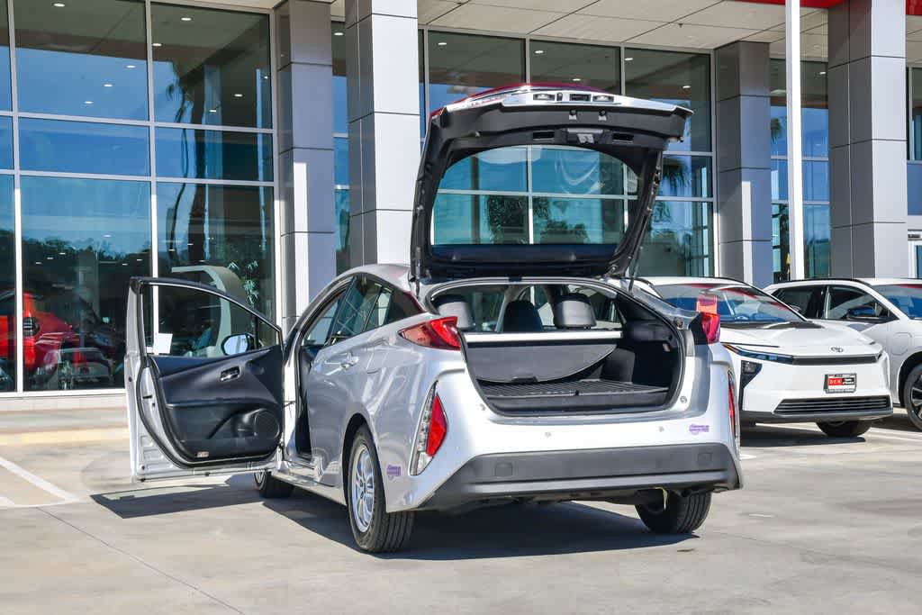 Used 2019 Toyota Prius Prime Advanced image 27