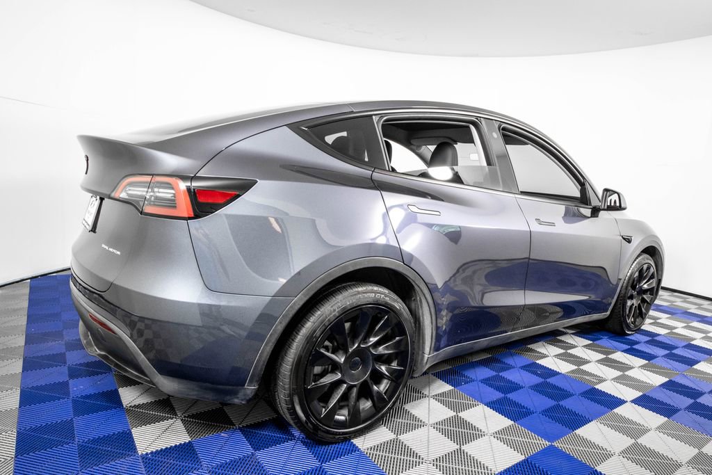 Used 2023 Tesla Model Y Long Range image 5