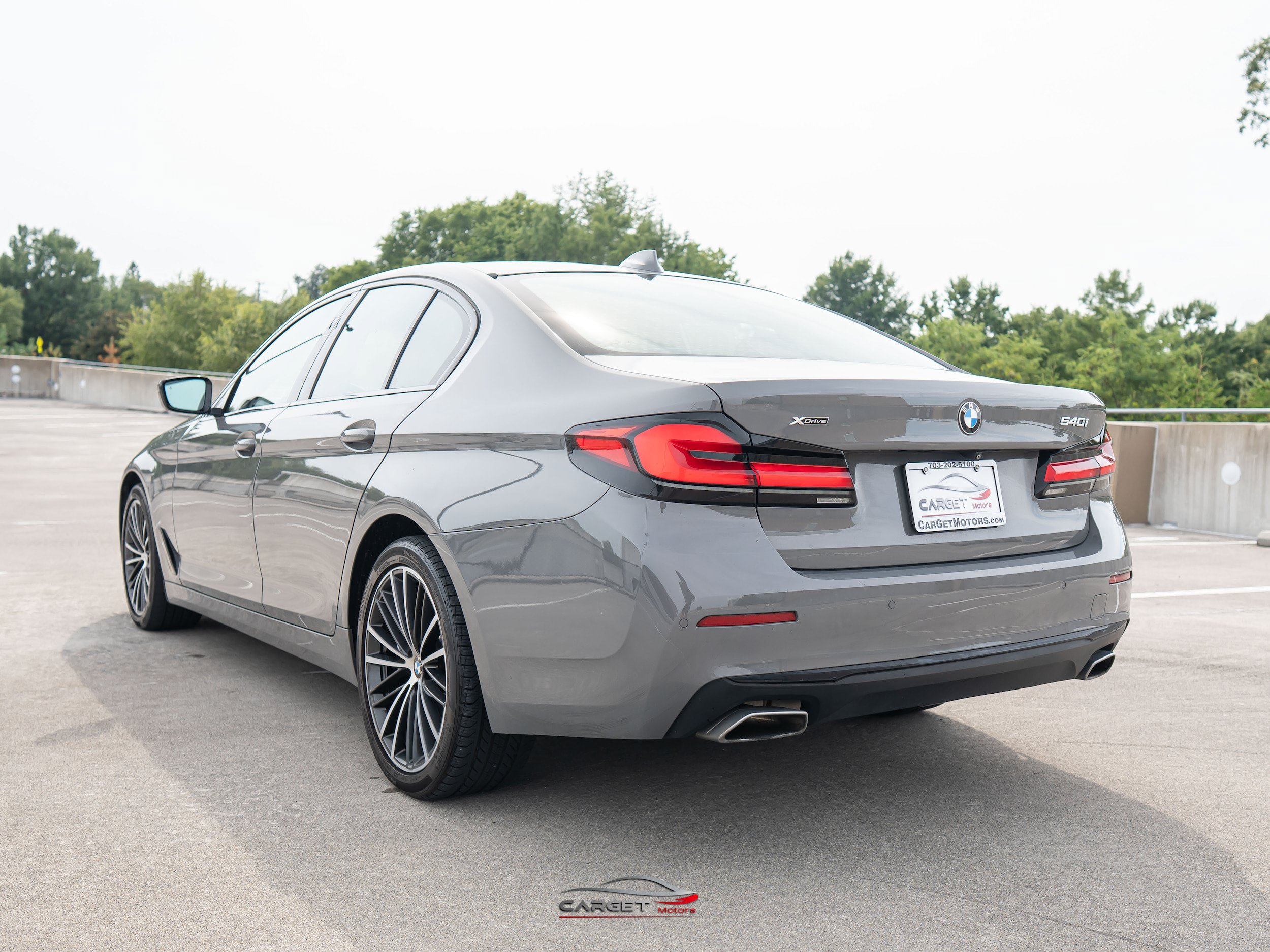 Used 2021 BMW 540i xDrive w/ Premium Package AWD/4WD image 5