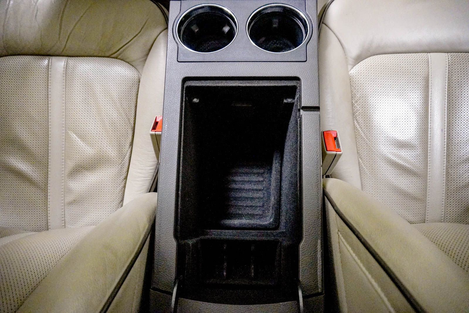 Used 2015 Lincoln MKX FWD w/ Equipment Group 101A image 28