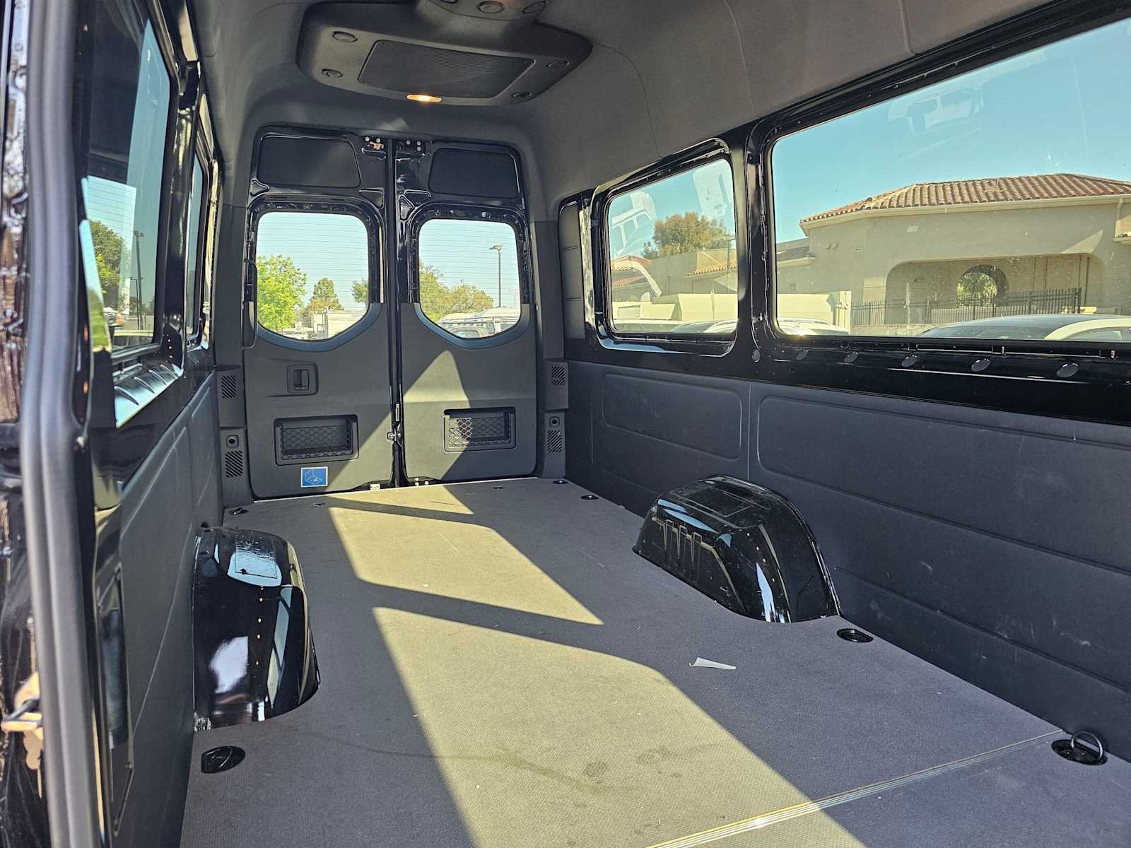 Used 2025 Mercedes-Benz Sprinter 3500 image 13