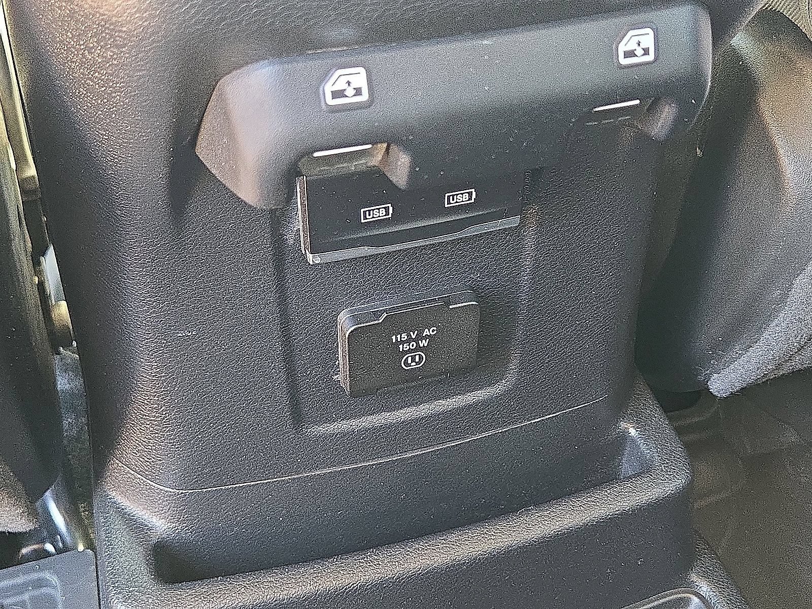 Used 2023 Jeep Wrangler Unlimited Sahara AWD/4WD image 15