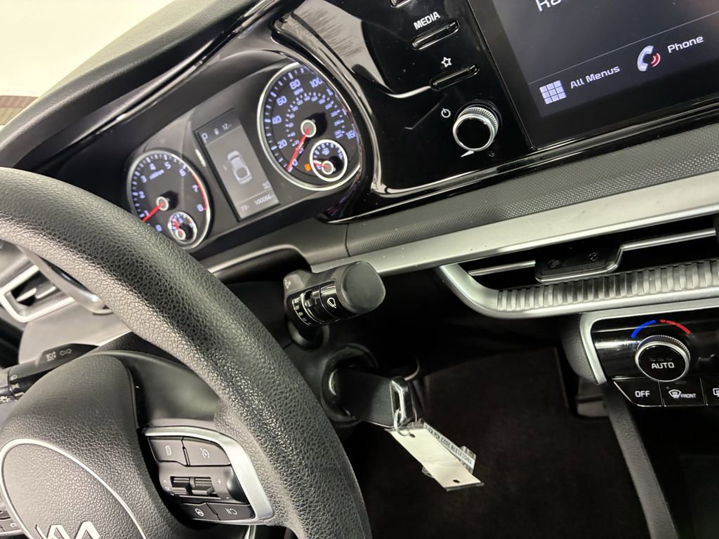 Used 2022 Kia K5 LX image 24