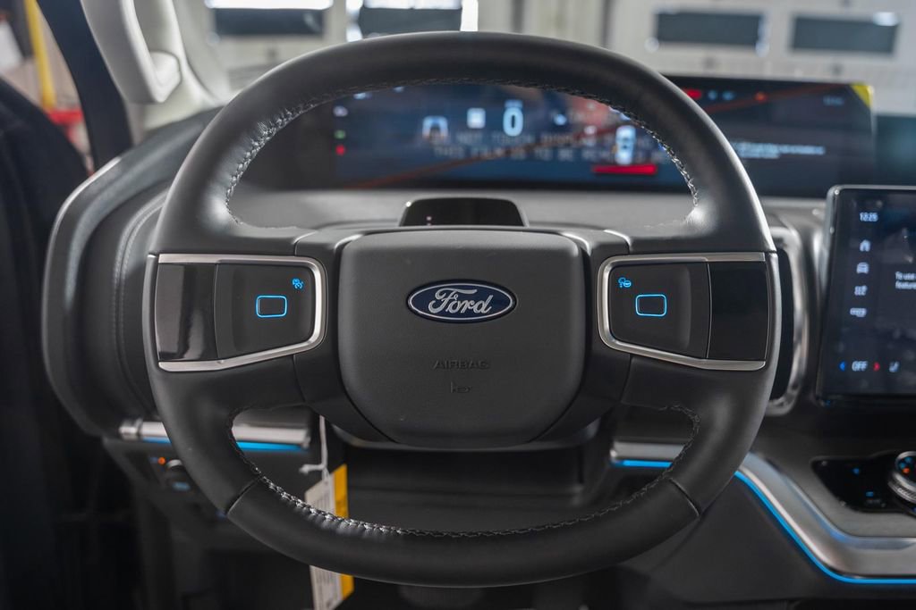 New 2026 Ford Expedition Platinum w/ Driver's Package AWD/4WD image 35