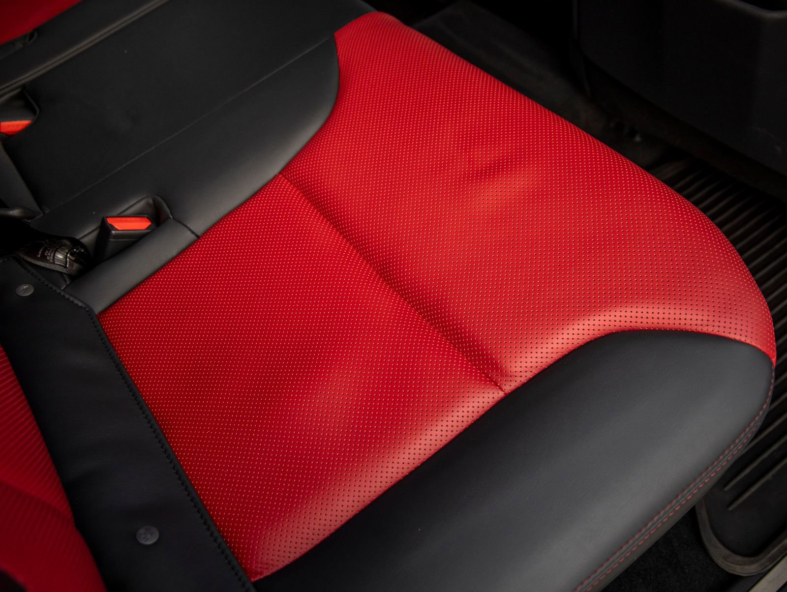 Used 2023 Lexus LX 600 F Sport w/ Accessory Package (Z1) image 39