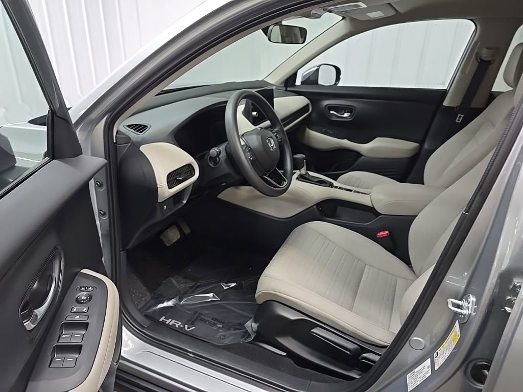 Certified 2026 Honda HR-V LX image 28