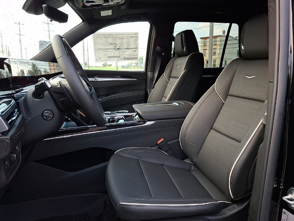 New 2026 Cadillac Escalade Sport w/ Touring Package AWD/4WD image 9
