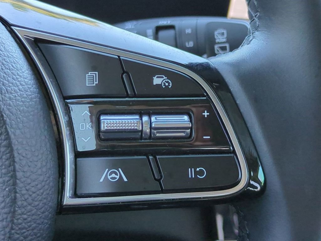 Used 2024 Kia Seltos EX image 27