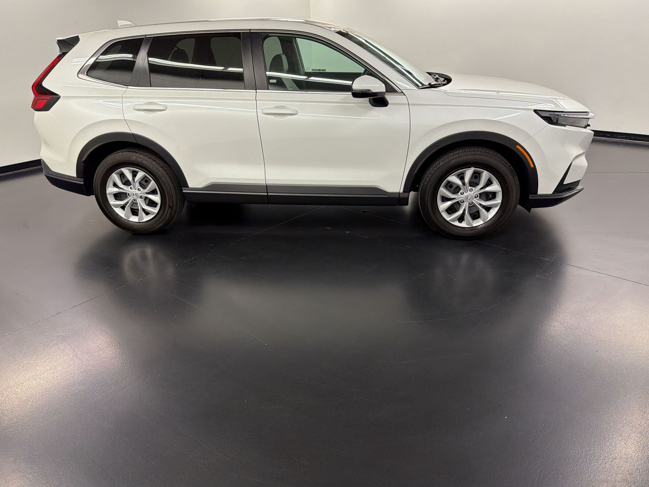 Certified 2025 Honda CR-V LX image 8