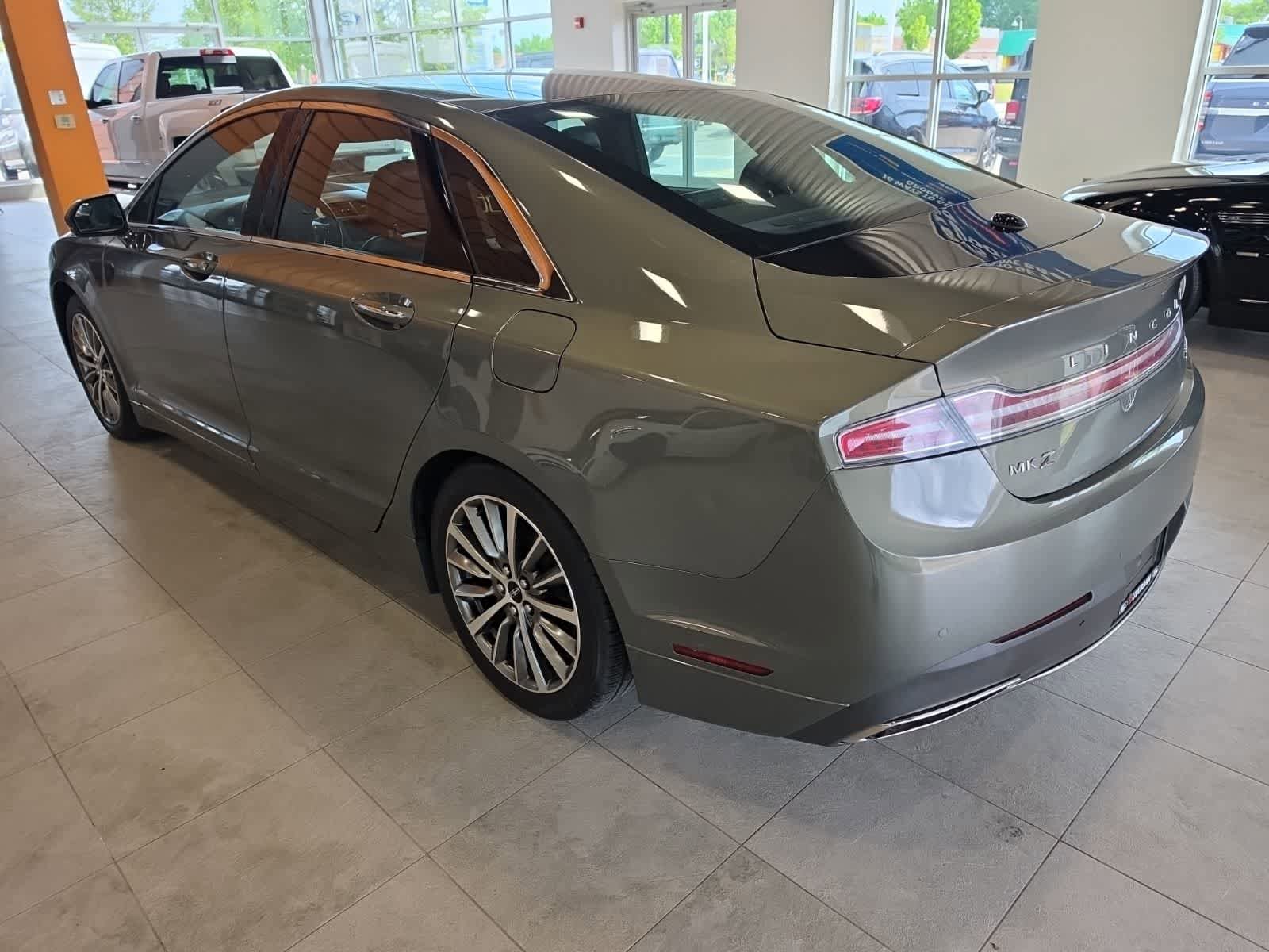 Used 2017 Lincoln MKZ Select AWD/4WD image 11