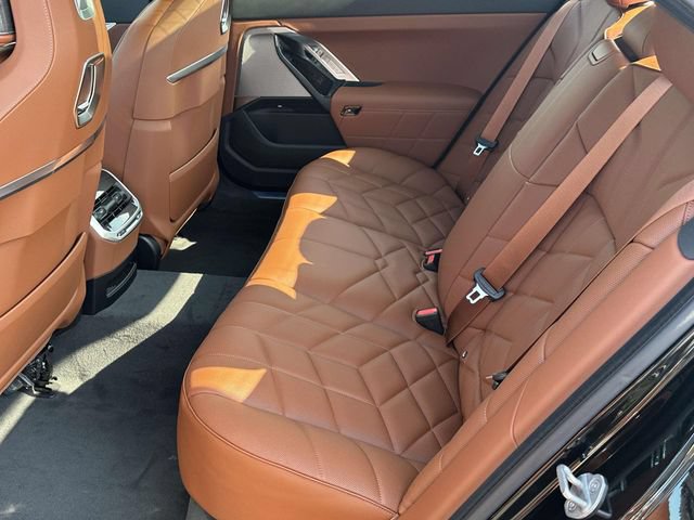 New 2026 BMW 740i xDrive AWD/4WD image 8