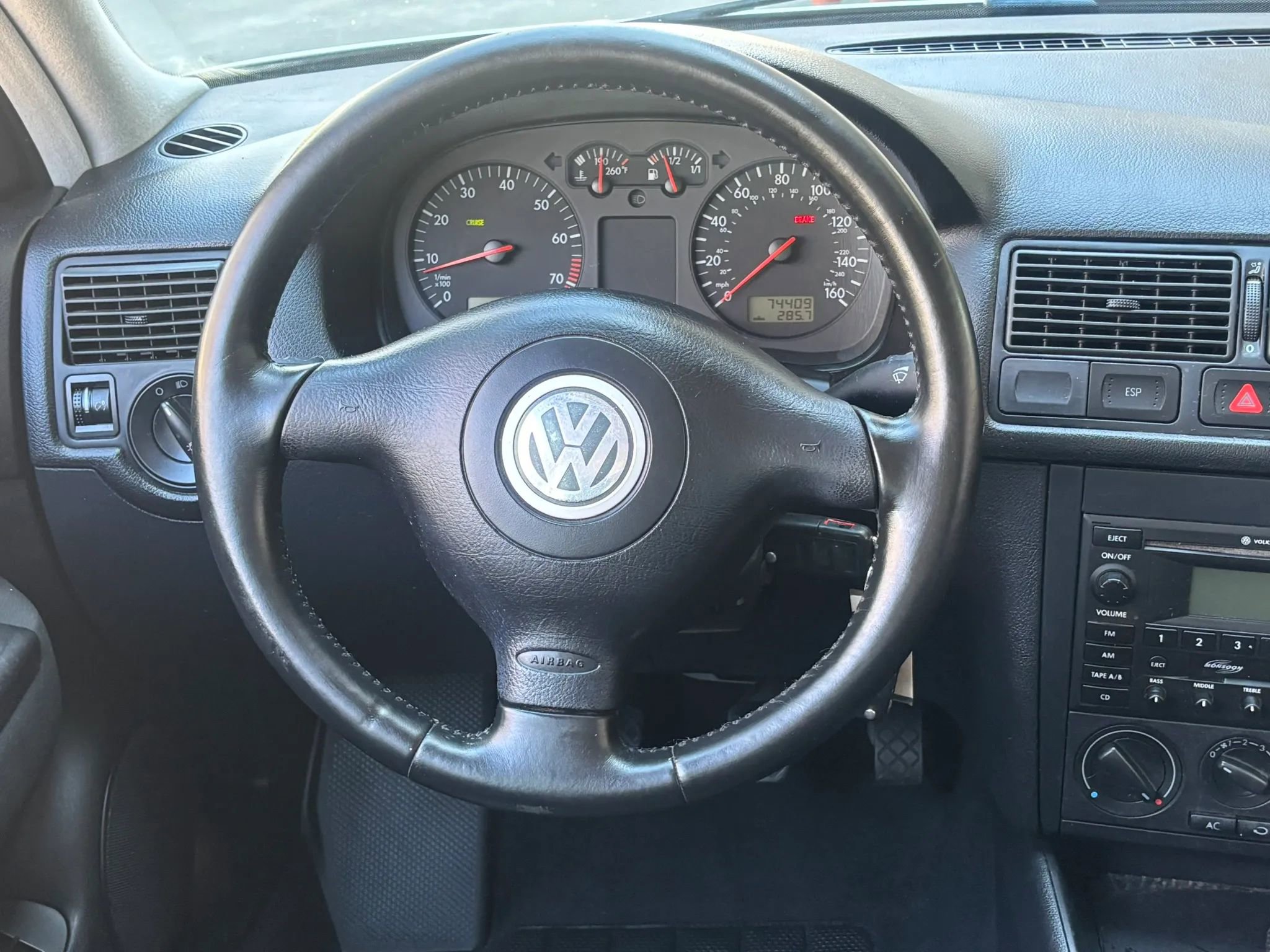 Used 2004 Volkswagen GTI 1.8T FWD image 26