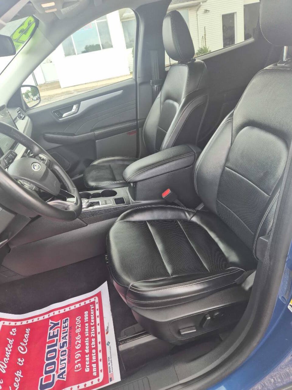 Used 2023 Ford Escape Platinum AWD/4WD image 13