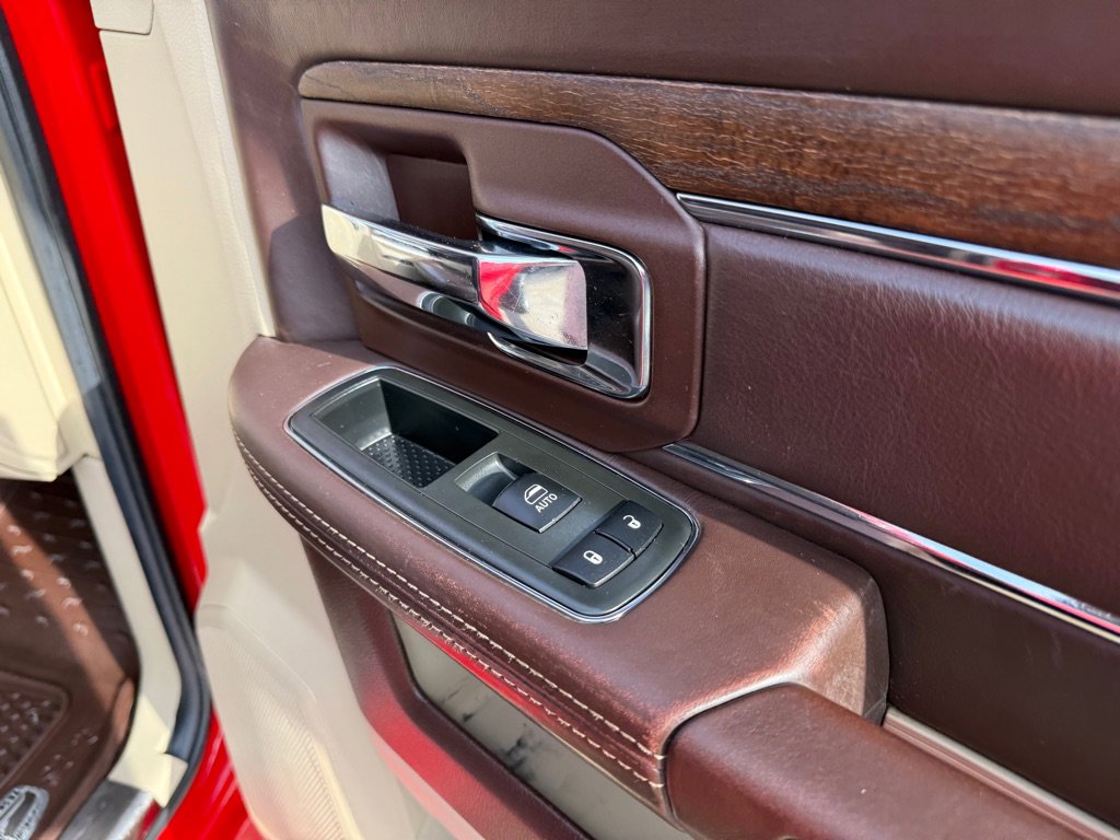 Used 2014 RAM 2500 Longhorn w/ Convenience Group image 27