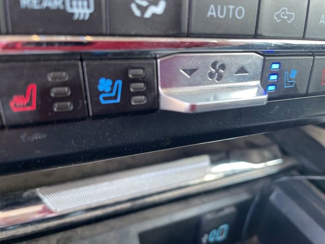 Used 2023 Ford F350 Lariat w/ FX4 Off-Road Package image 13