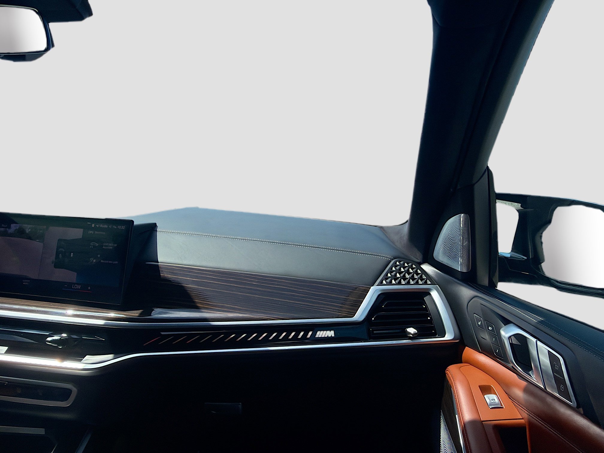 Used 2023 BMW X7 M60i w/ Executive Package image 19