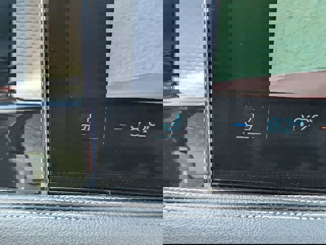 Used 2025 Lincoln Corsair Grand Touring w/ Equipment Group 301A image 15