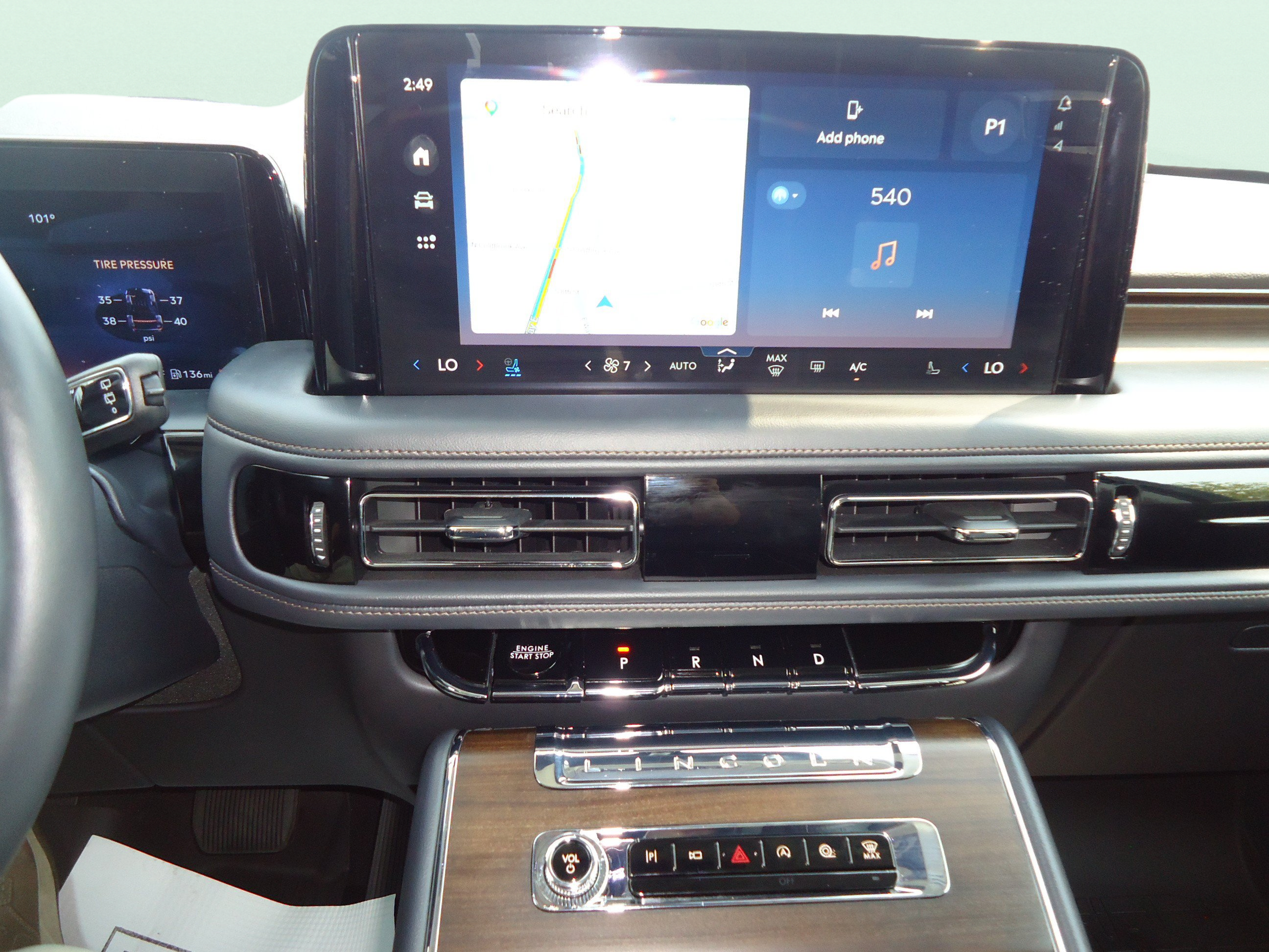 Certified 2025 Lincoln Aviator Reserve w/ Jet Appearance Package AWD/4WD image 15