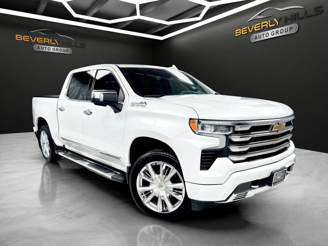Used 2022 Chevrolet Silverado 1500 High Country w/ High Country Premium Package AWD/4WD image 7