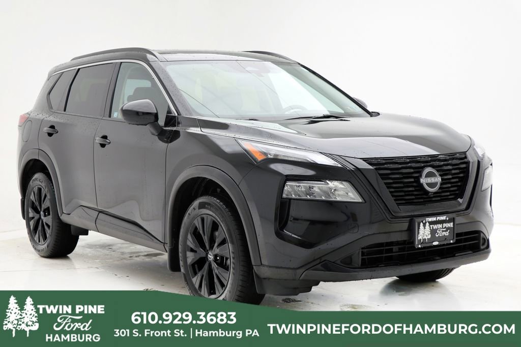 Used 2023 Nissan Rogue SV w/ SV Premium B Package image 1