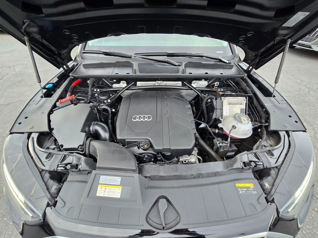 Used 2022 Audi Q5 2.0T Premium w/ Convenience Package image 31