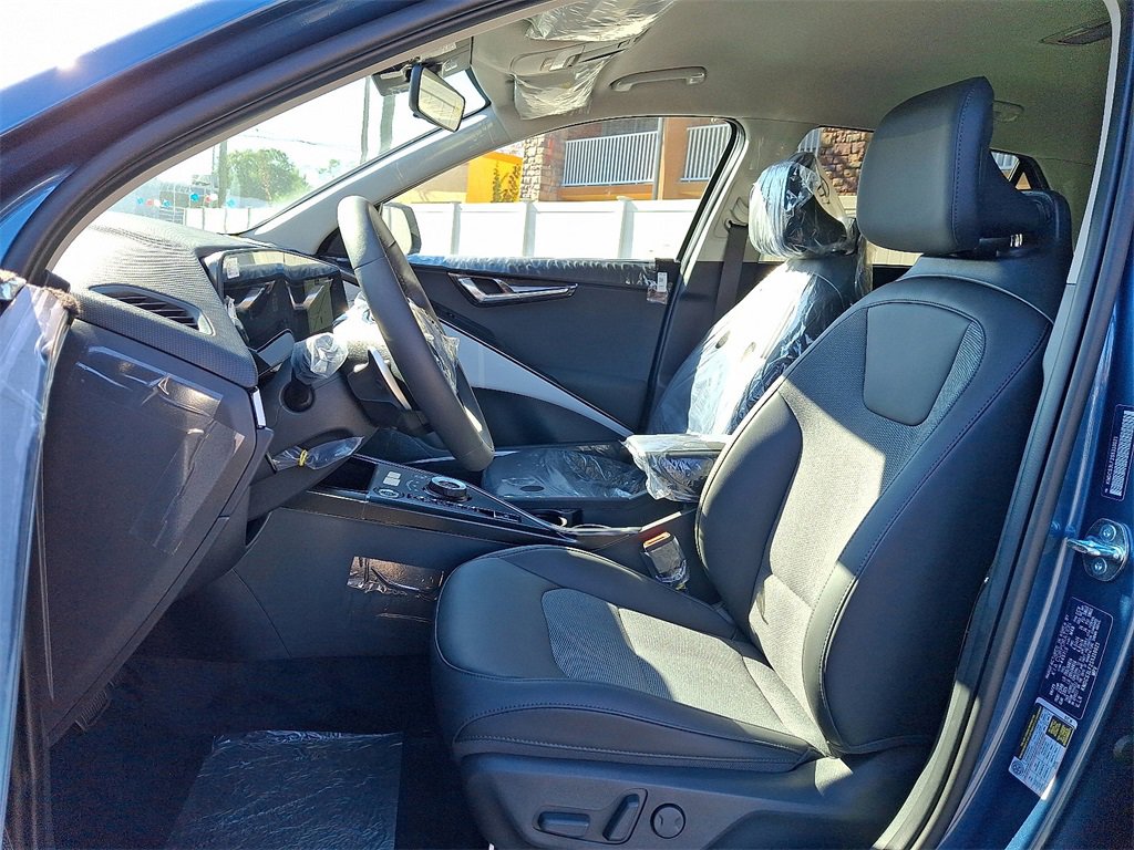 New 2025 Kia Niro EX image 9
