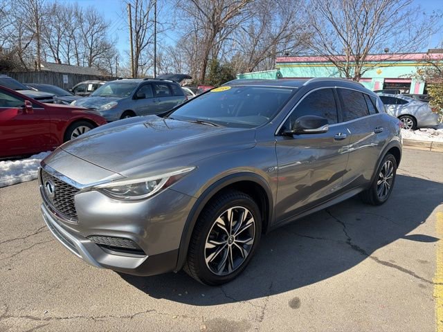 Used 2018 INFINITI QX30 AWD image 4
