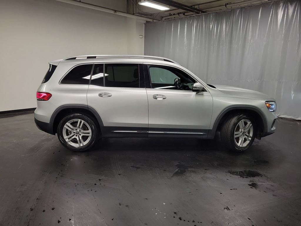 Used 2021 Mercedes-Benz GLB 250 w/ Premium Package image 9