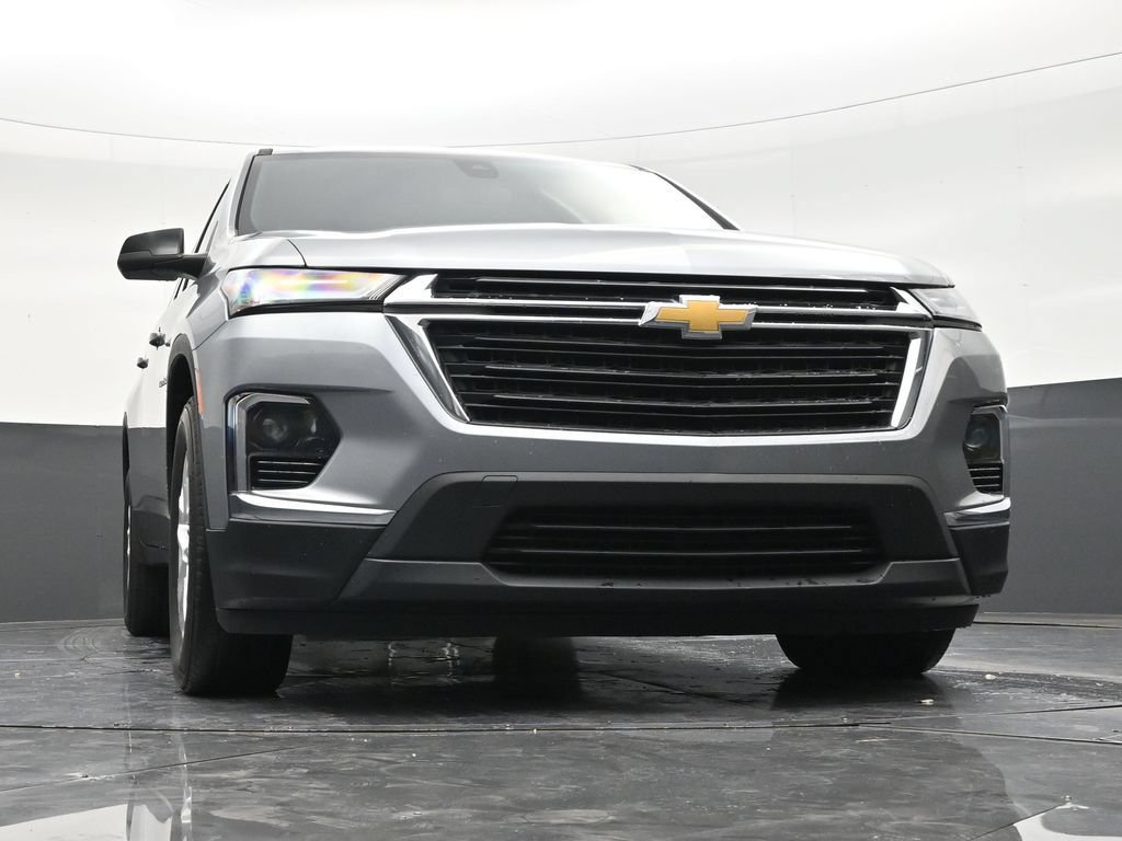 Used 2023 Chevrolet Traverse LS FWD image 26