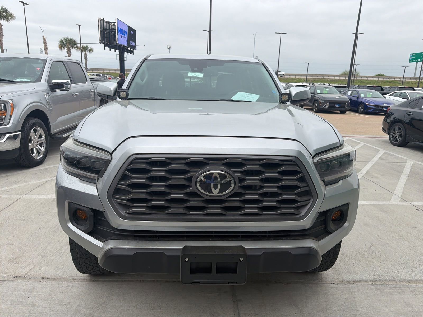 Used 2023 Toyota Tacoma SR5 image 2