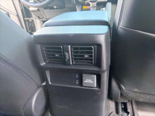 Used 2025 Toyota 4Runner Limited image 29