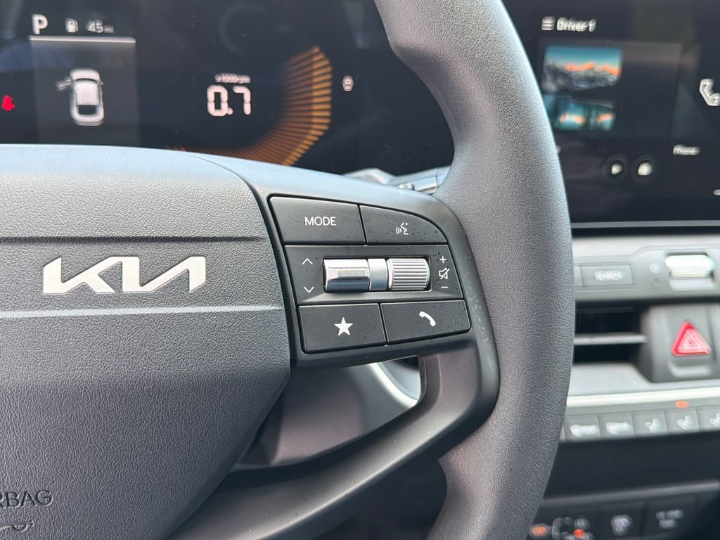 New 2026 Kia K4 FWD image 22