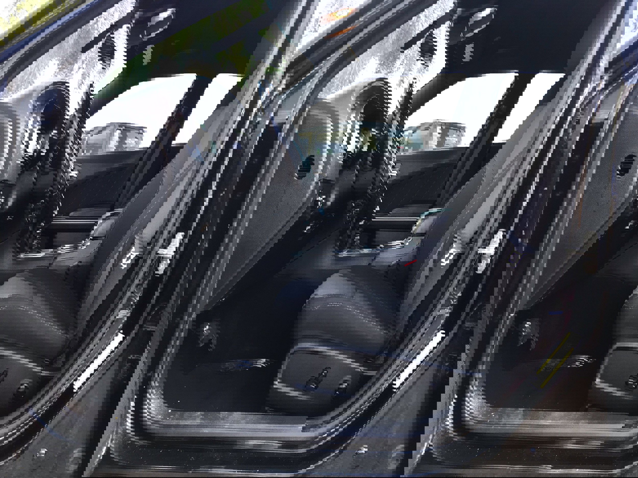 Used 2022 Dodge Charger SXT image 12