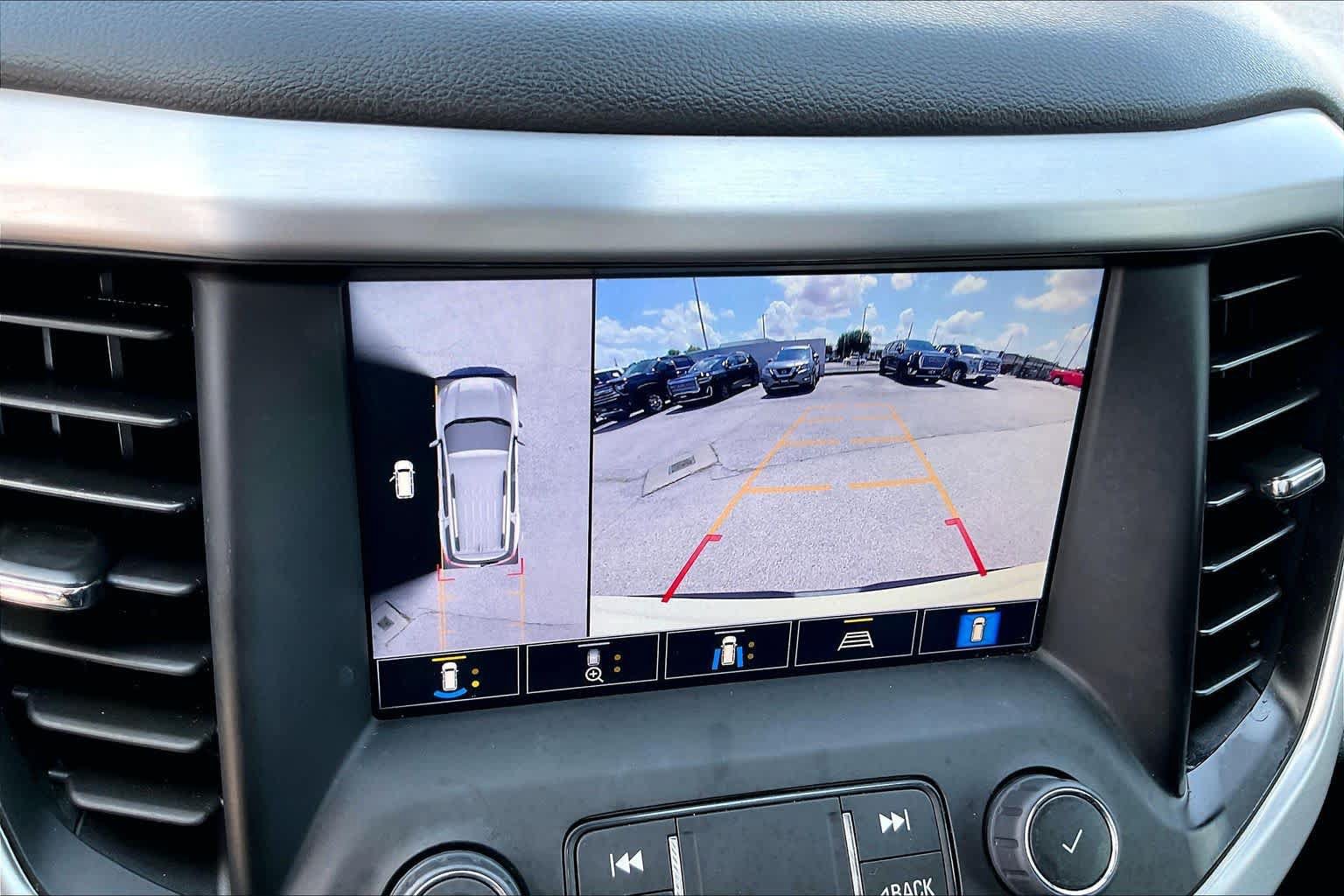Used 2023 GMC Acadia SLT w/ Technology Package FWD image 26