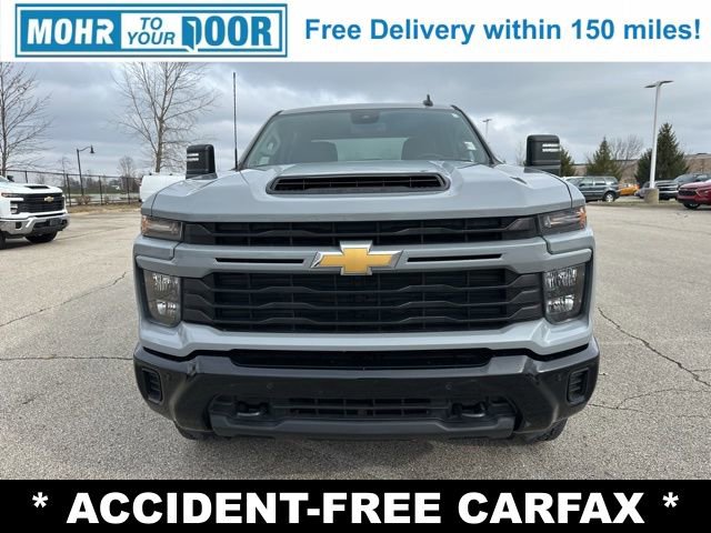 Used 2025 Chevrolet Silverado 2500 Custom w/ Custom Value Package image 2