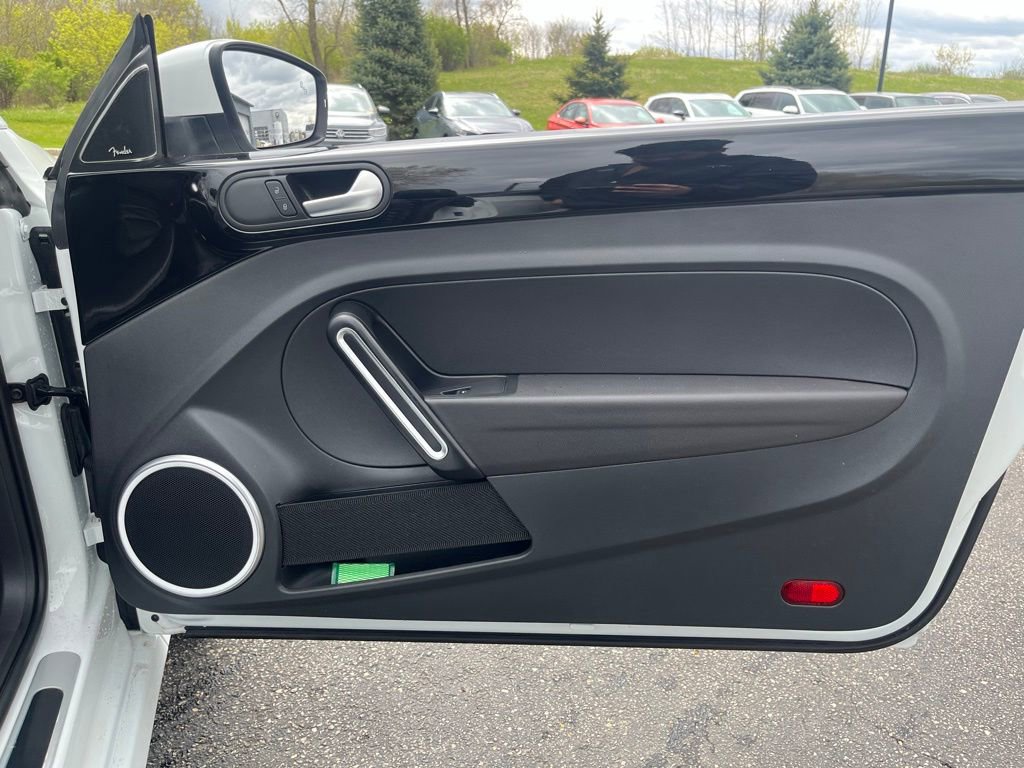 Used 2019 Volkswagen Beetle 2.0T Final Edition SEL FWD image 19