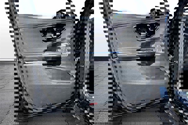 Certified 2025 Mercedes-Benz GLC 300 4MATIC image 23