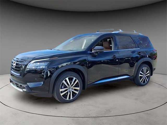 New 2025 Nissan Pathfinder Platinum image 1
