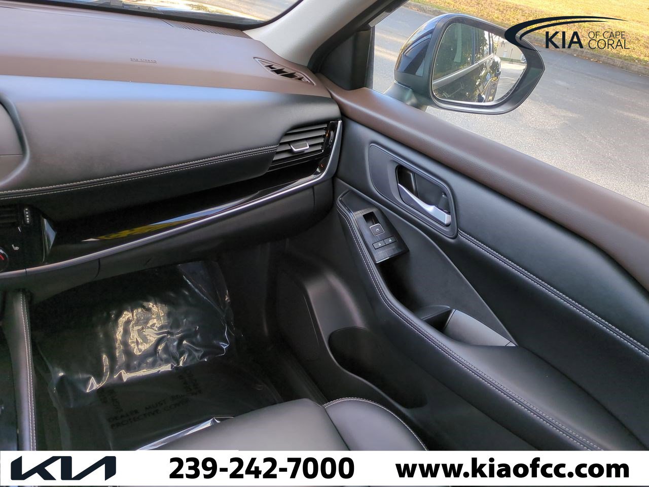 Used 2023 Nissan Rogue SL image 16