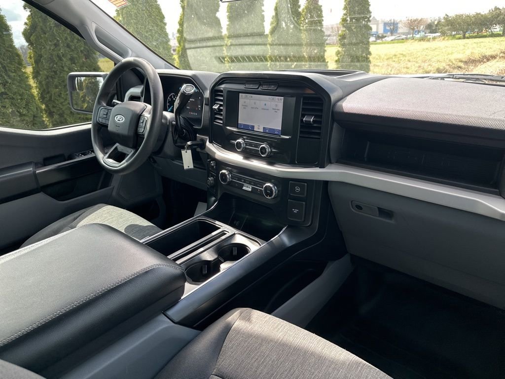 Used 2022 Ford F150 XL w/ Trailer Tow Package image 36