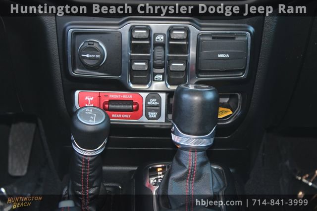 Used 2022 Jeep Wrangler Unlimited Rubicon w/ Steel Bumper Group image 19