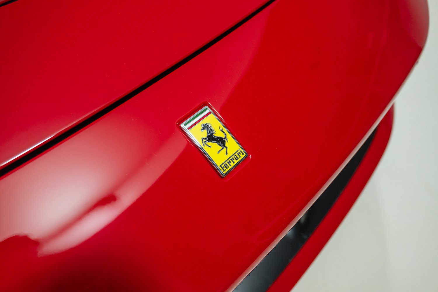 Certified 2021 Ferrari F8 Tributo RWD image 43